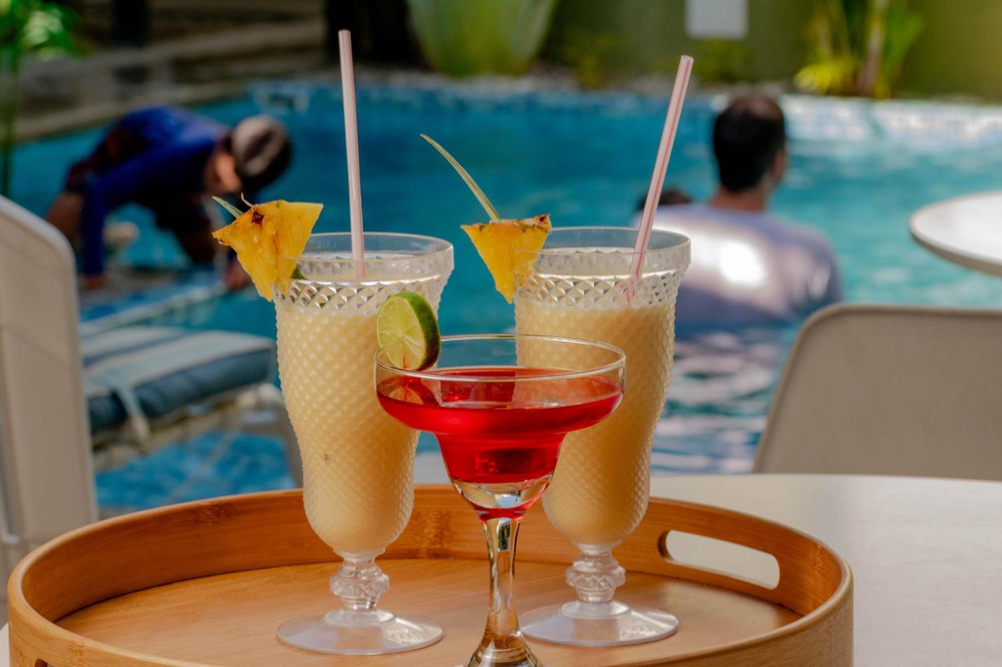 Hotel Oasis Tropical