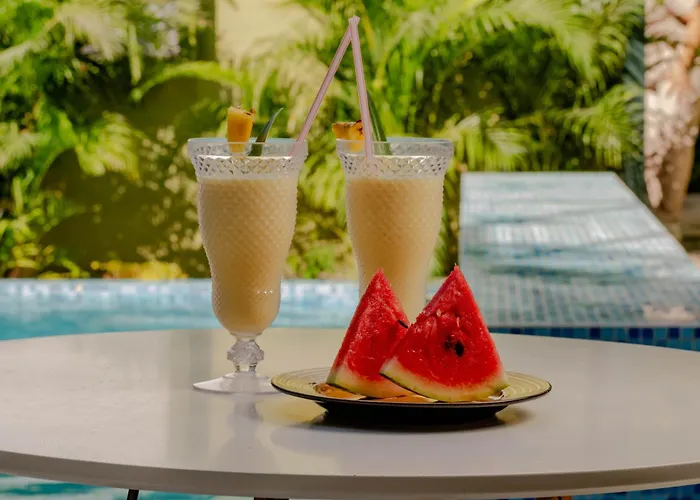 Oasis Tropical Hotel